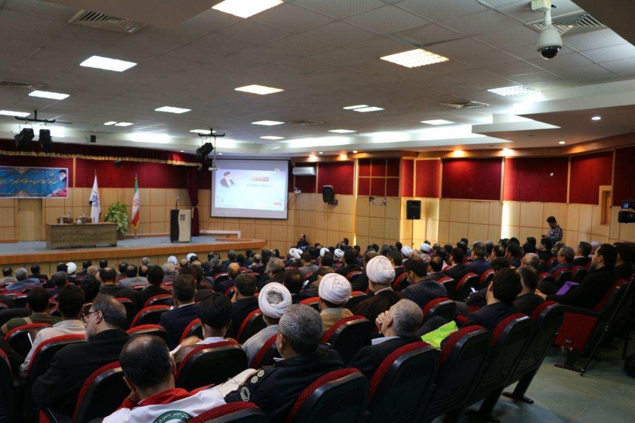 برگزاری همایش تخصصی فرق و ادیان در دانشگاه مازندران+ گزارش تصویری