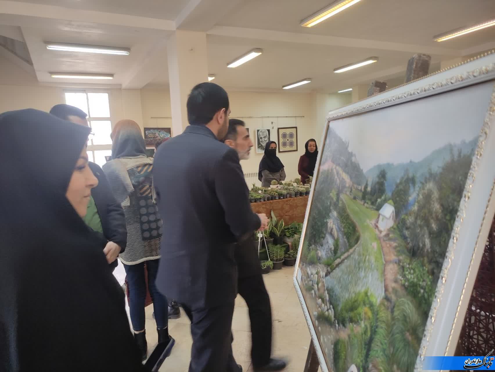 افتتاح دهمین نمایشگاه «قاب انقلاب» در سالن امیرالمومنین شهرستان نکا