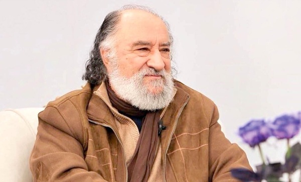 تولید کمدی&zwnj;های مبتذل به دلیل عدم نظارت/ وزارت ارشاد در مناطق محروم سینما بسازد