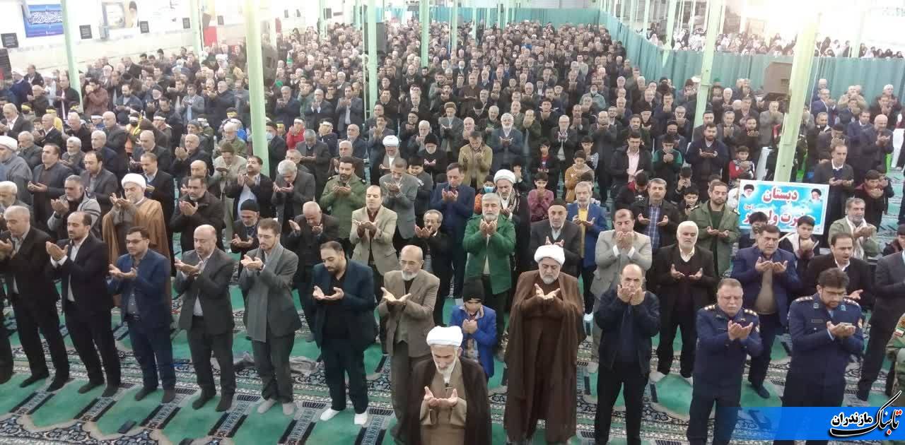 علی&zwnj;رغم تحریم&zwnj;ها و مشکلات، خادمان ملت در طول این ۴۵ سال، خدمات گسترده&zwnj;ای نمودند