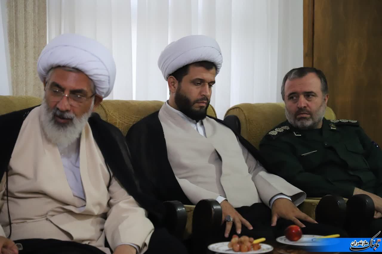 دیدار نمایندگی ولی فقیه سپاه کربلا مازندران و فرمانده سپاه شهرستان نکا با خانواده شهیده رقیه حسین&zwnj;زاده