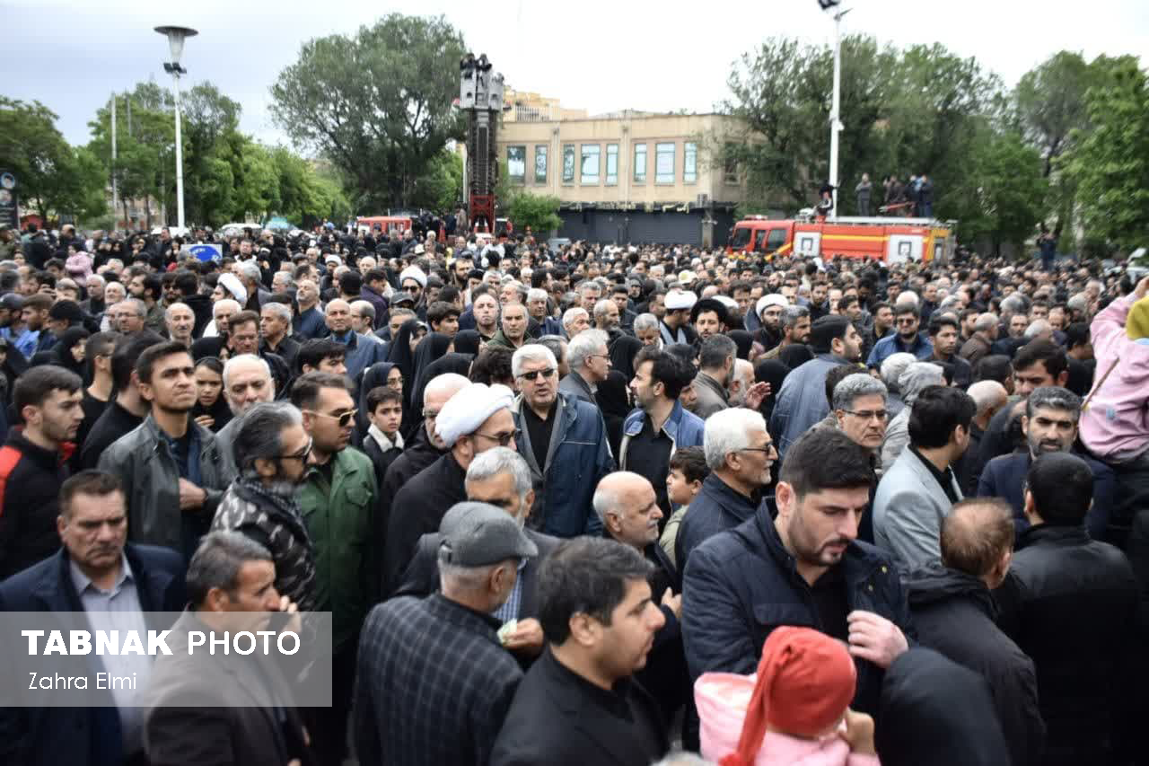تصاویر / تشییع باشکوه شهدای خدمت در تبریز