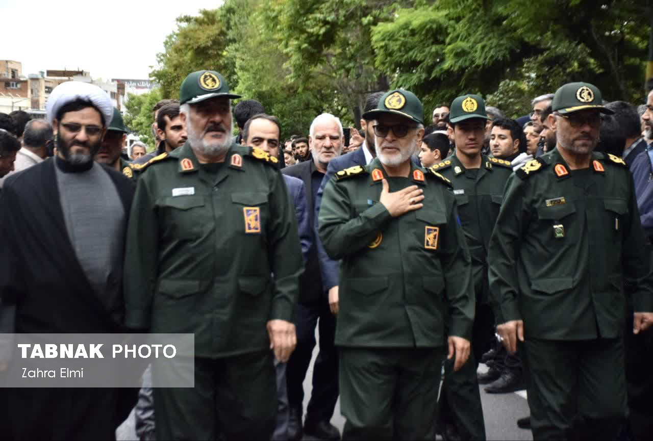 تصاویر / تشییع باشکوه شهدای خدمت در تبریز