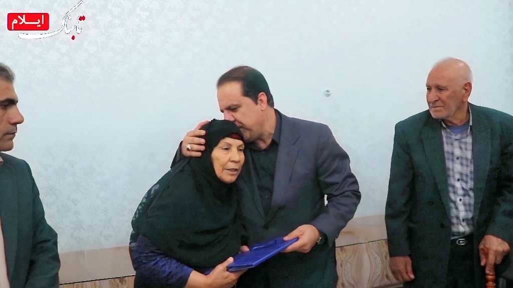 رضایتمندی مردم به&zwnj;عنوان خواست اصلی شهدا باید نصب&zwnj;العین همه مدیران باشد +فیلم