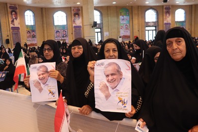 دیدار مردمی رییس جمهور با مردم ایلام